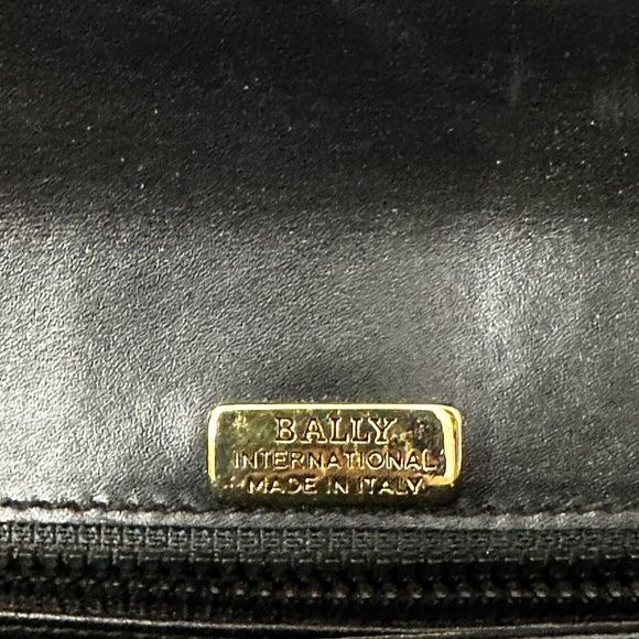 Vintage Bally Black Leather Top Handle Bag | Poke-Through Clasp | Italy - Picture 13 of 14